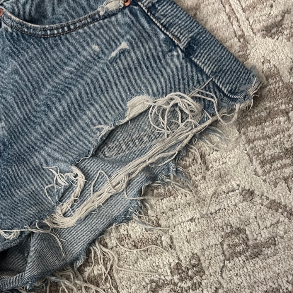 Zara Distressed Blue Jean Shorts - Picture 5 of 15